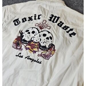 Toxic Waste Men's Button Up Shirt Patch‎ Embroidered Rebel Skull Medium White